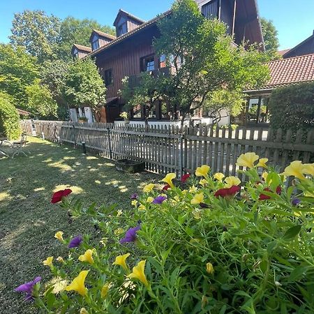 Hotel Schrenkhof Unterhaching Ngoại thất bức ảnh