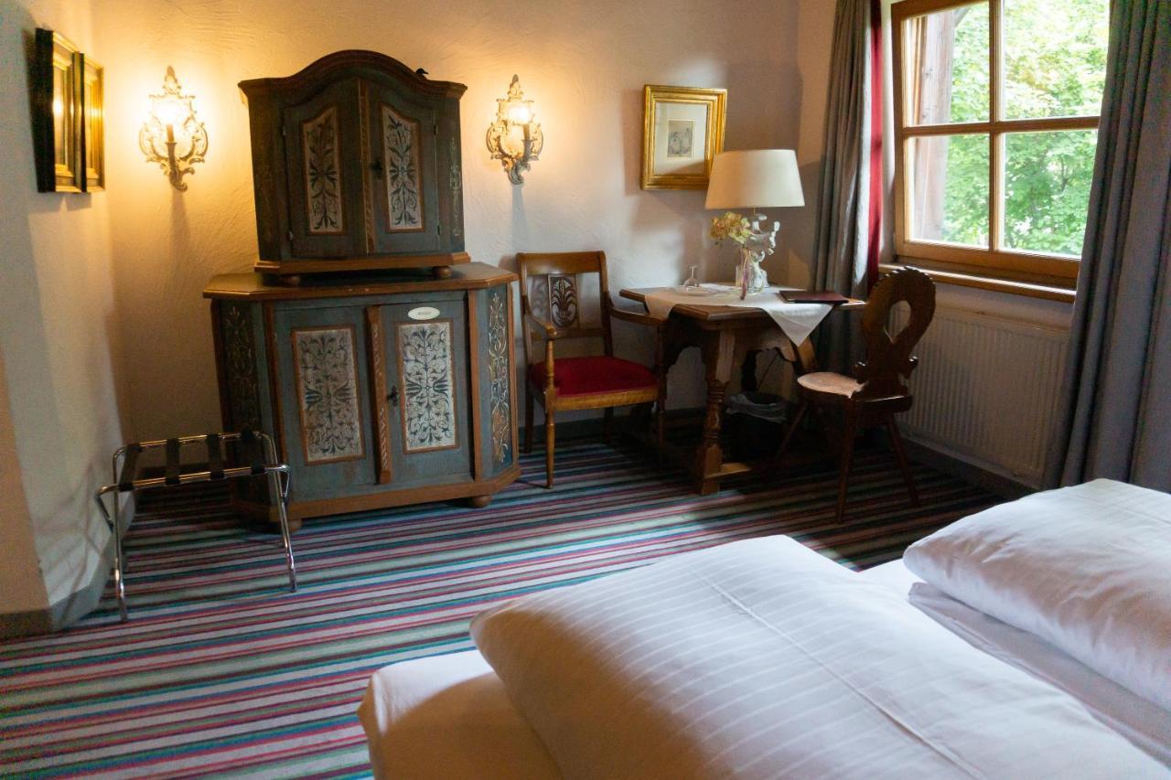 Hotel Schrenkhof Unterhaching Ngoại thất bức ảnh