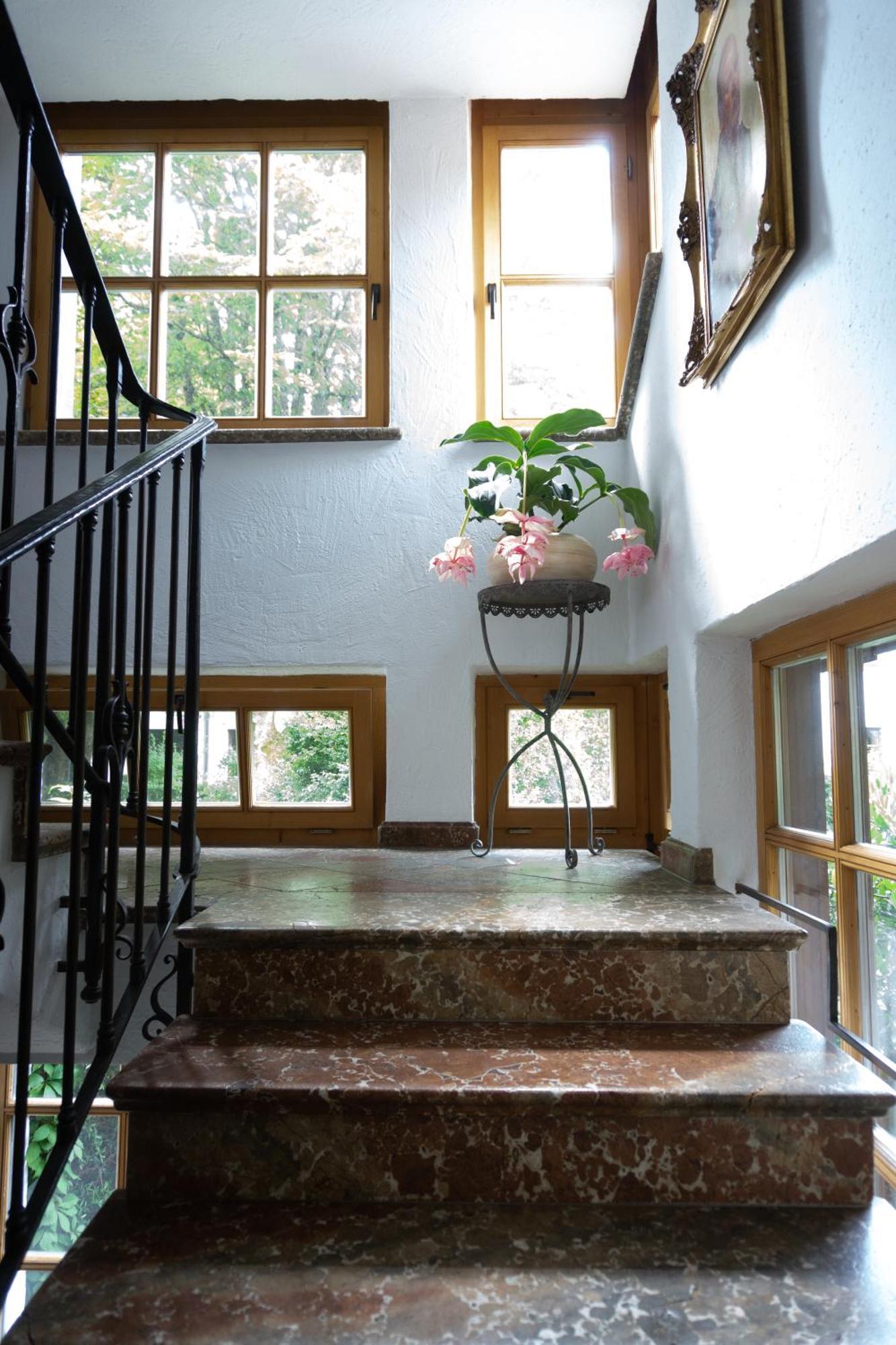 Hotel Schrenkhof Unterhaching Ngoại thất bức ảnh