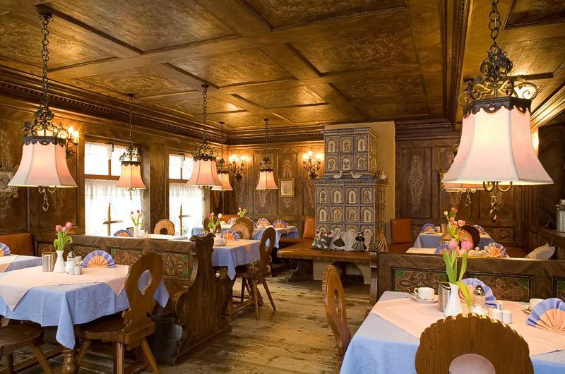 Hotel Schrenkhof Unterhaching Ngoại thất bức ảnh