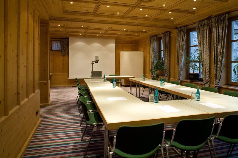 Hotel Schrenkhof Unterhaching Ngoại thất bức ảnh